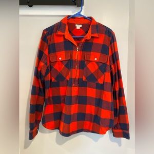 Women’s half-zip Buffalo plaid flannel shirt